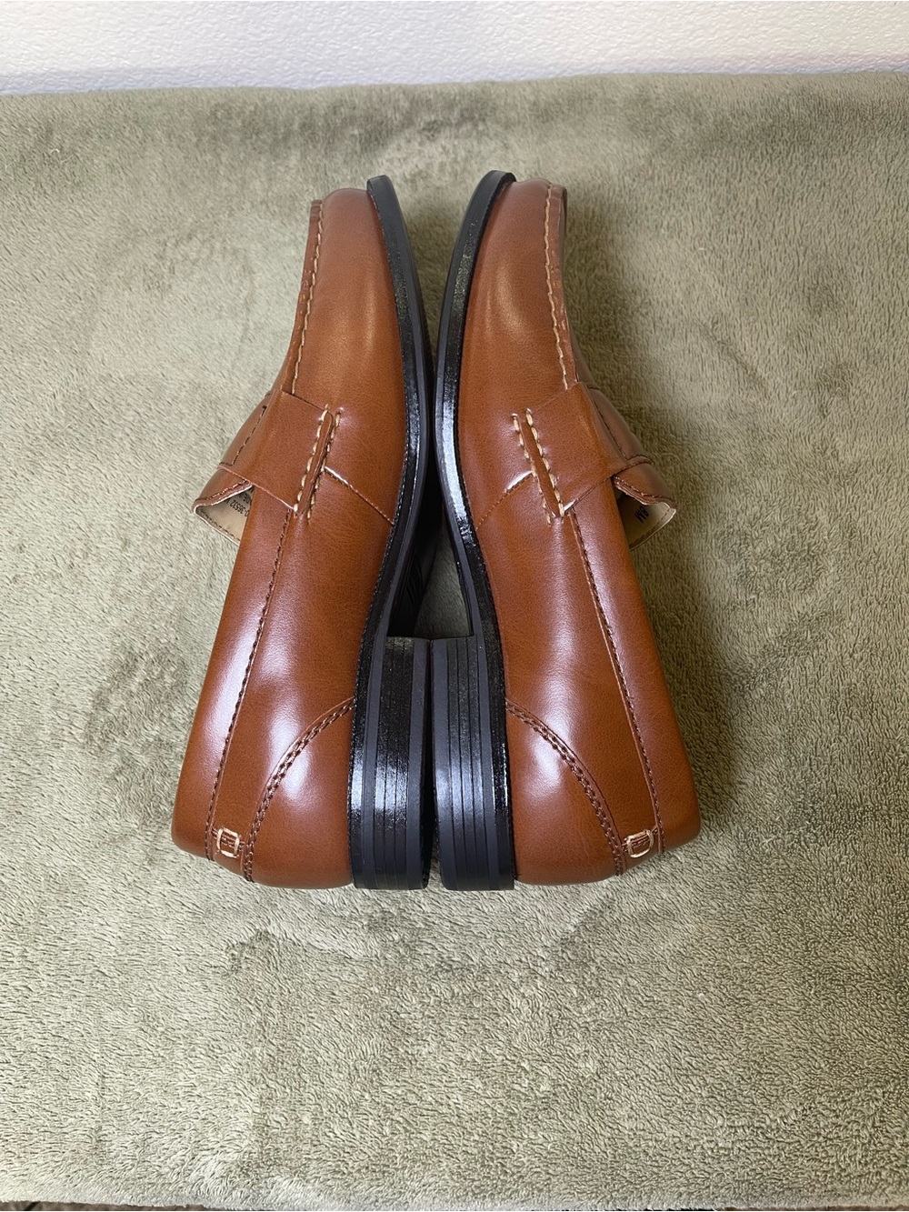 Dockers Mens 8M Tan Brown Penny Loafers Dress Shoes Slip On Classic Slip-On NWOB - Picture 5 of 7